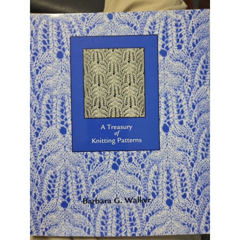 A Treasury of Knitting Patterns by Barbara G. Walker (1998, Trade Paperback)